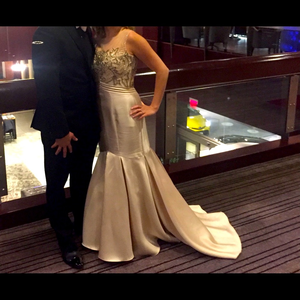 GORGEOUS champagne colored formal gown